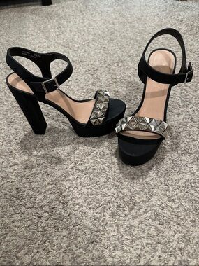 Chinese Laundry Black Studded Platform Block Heels